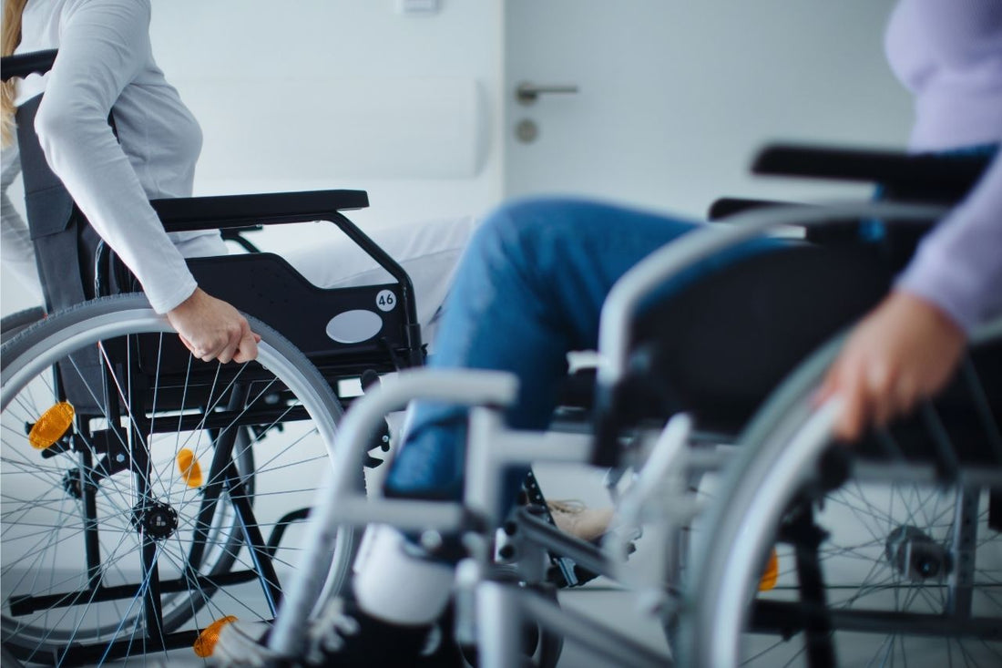 Personne en fauteuil roulant